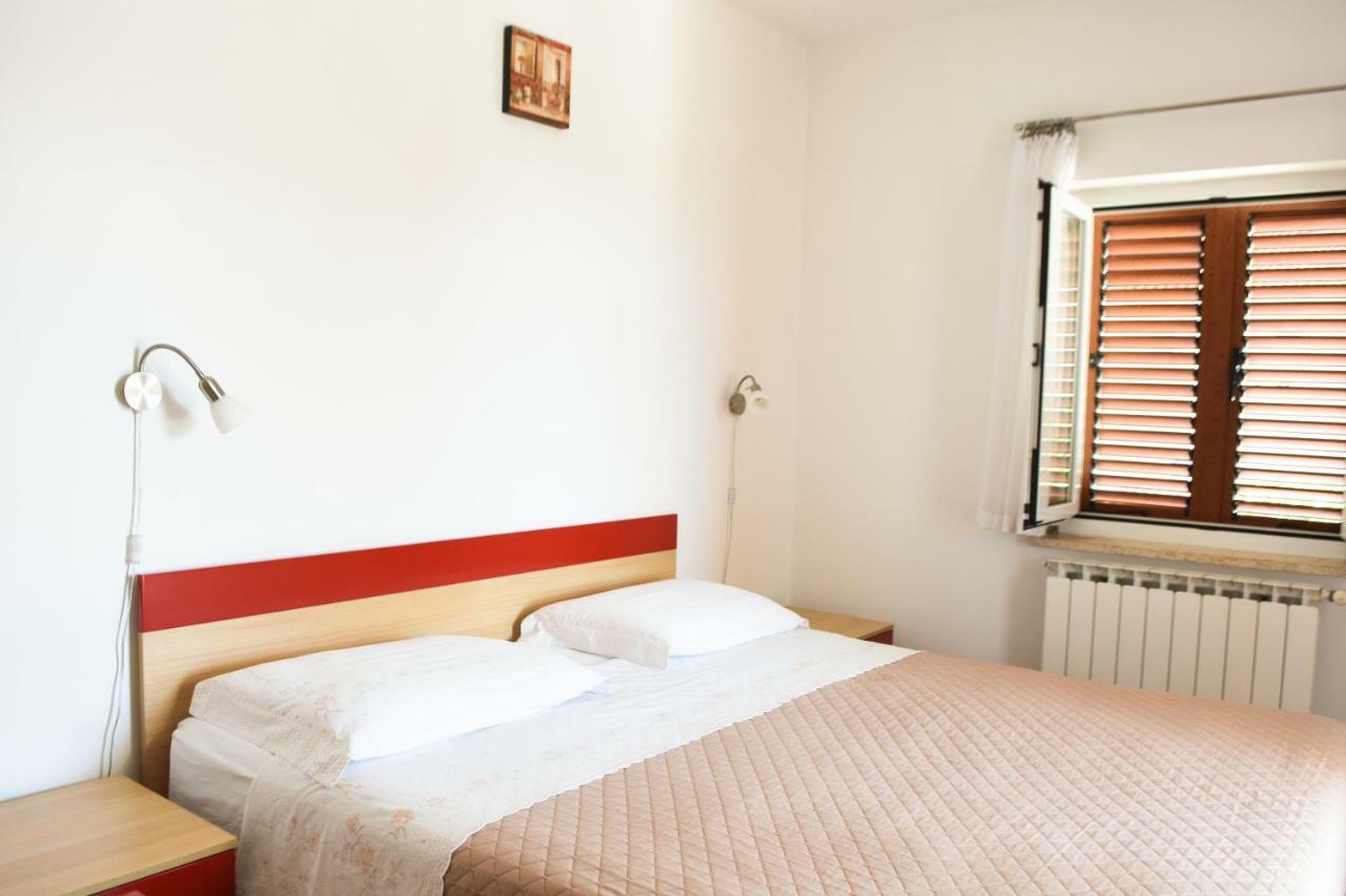 Rooms Ljubica Cres Exterior photo